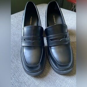 NWOT Madden Girl Kassidy Chunky Heeled Loafers Black Patent Sz 8 Preppy Academia